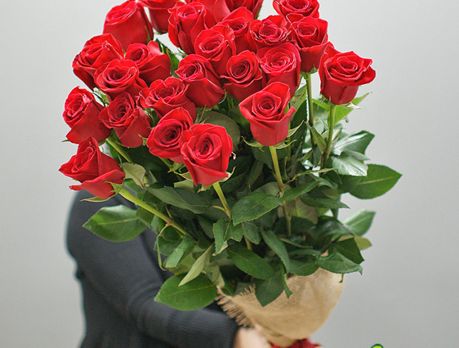 25 trandafiri rosii Olanda Premium 80-90 cm foto